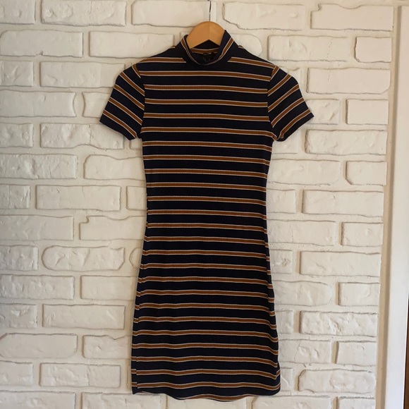 Forever 21 Dresses & Skirts - 3/$15 Forever 21 bodycon high neck dress size medium